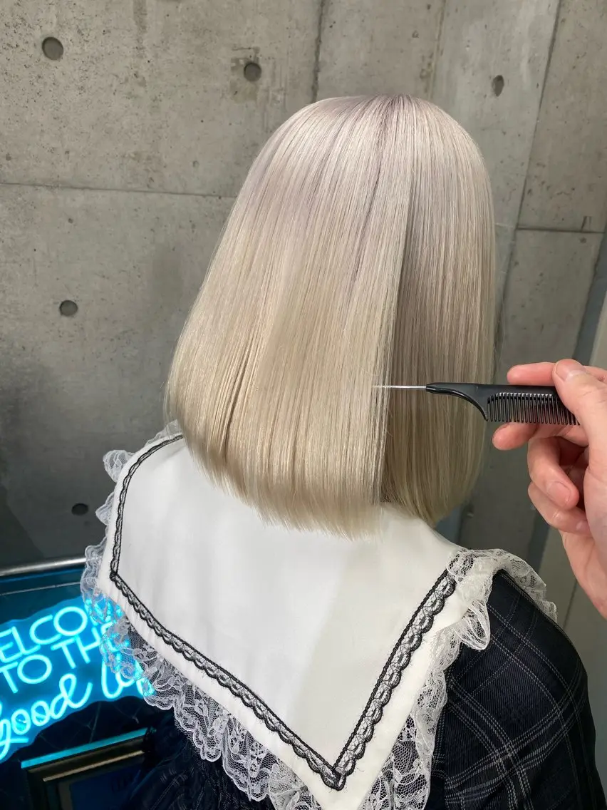 ショート カラー ベージュカラー ホワイトベージュ 國分 伸也のヘアスタイル