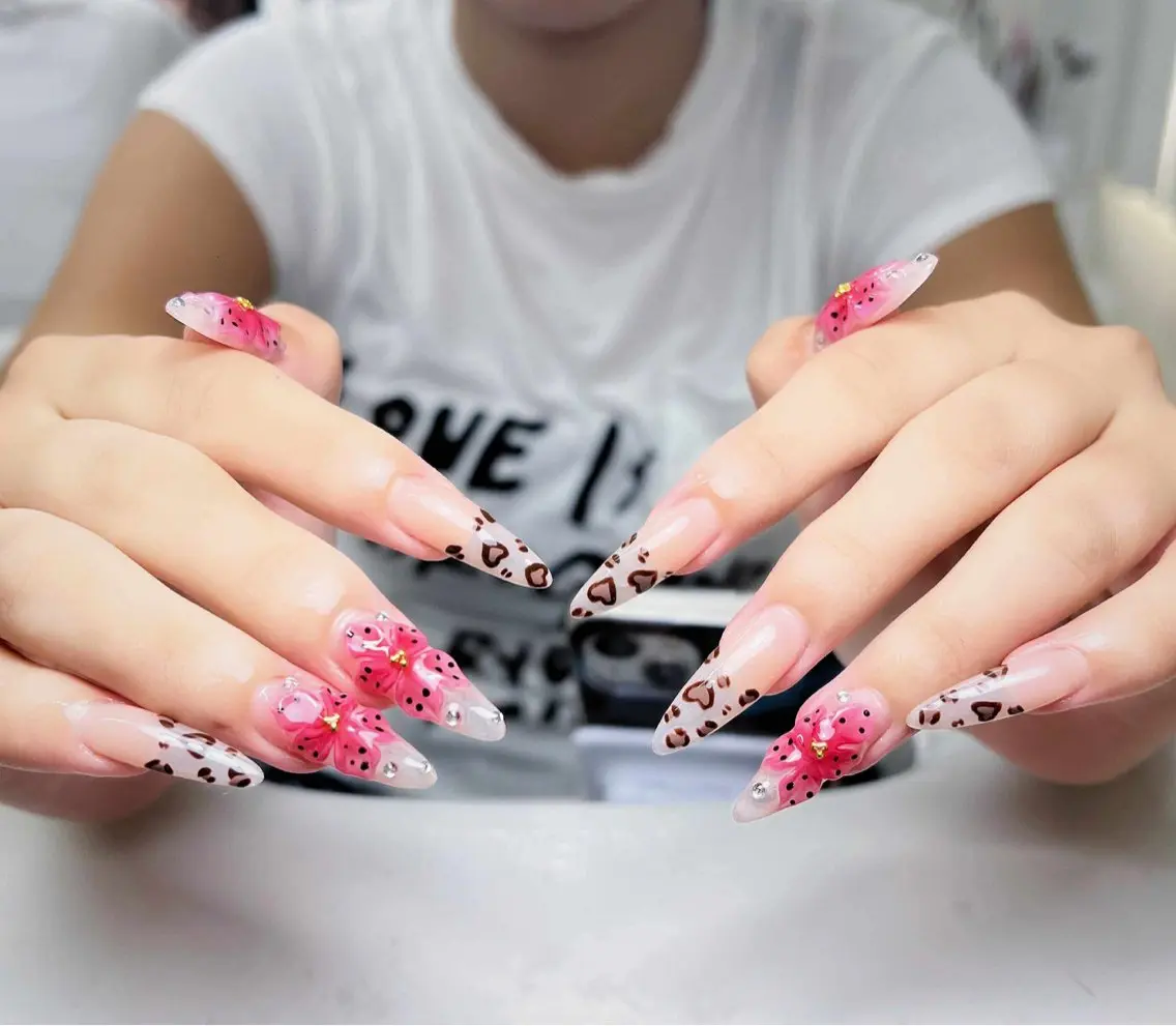 ネイル ハンドネイル Nova Nail Nambaのネイルデザイン