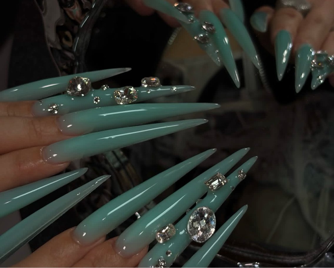 ネイル ハンドネイル NiJi Nailsのネイルデザイン