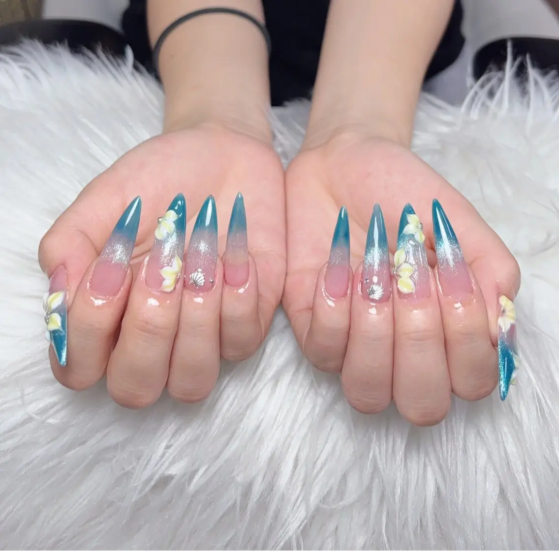 ネイル ハンドネイル RosyBeauty スカルプ専門店のネイルデザイン