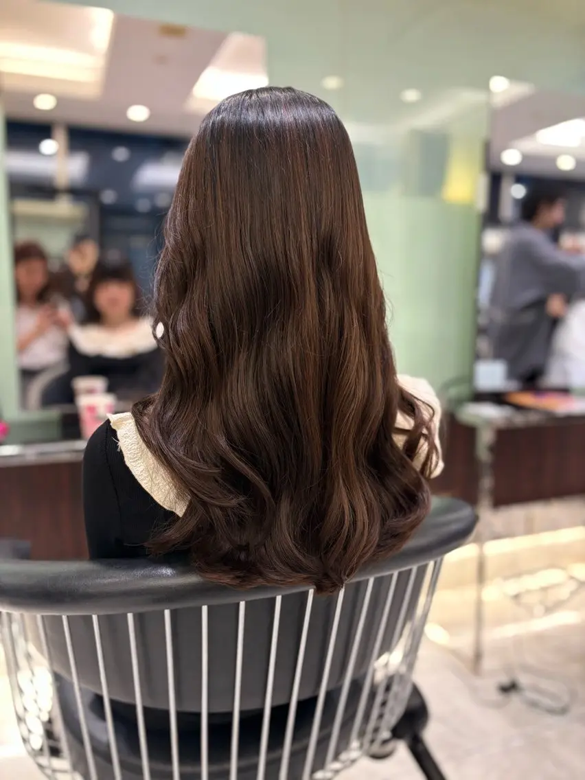 セミロング パーマ トリートメント 韓国っぽ水光肌カラー マンツーマン🫧なおのヘアスタイル