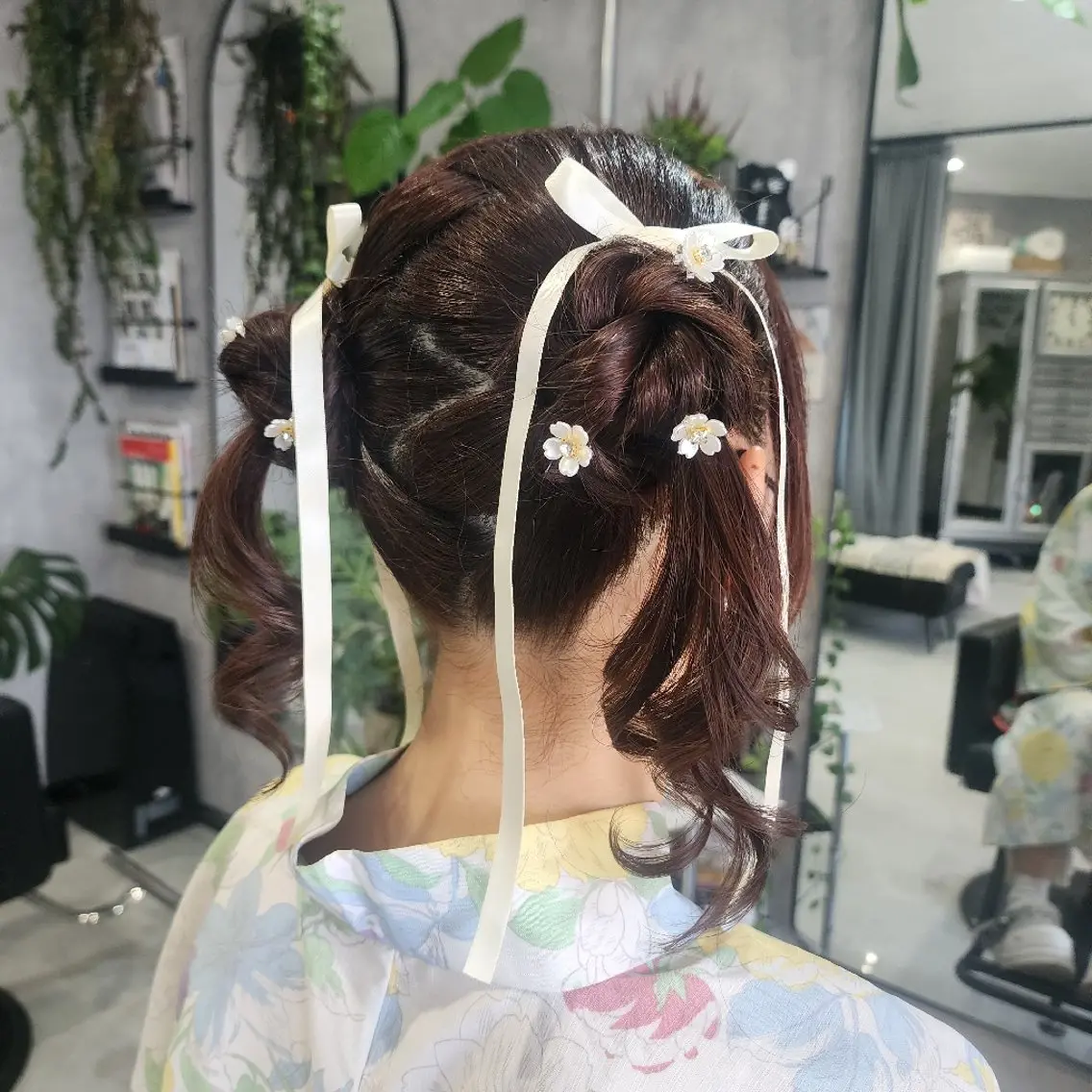 ヘアアレンジ 成人式 卒業式のヘアスタイル ESTELA... OHARA のヘアスタイル