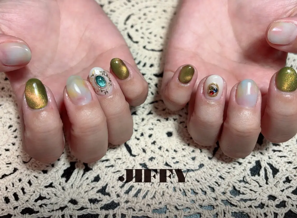 ミディアム ハンドネイル JIFFY nailstudioのネイルデザイン