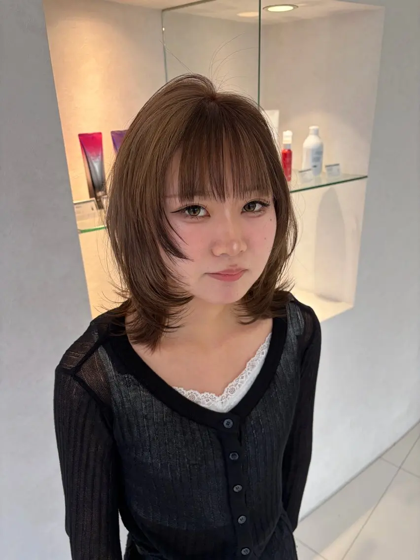 ミディアム カラー ブリーチ ハイトーンカラー ヘアカラー 石塚 光流のヘアスタイル