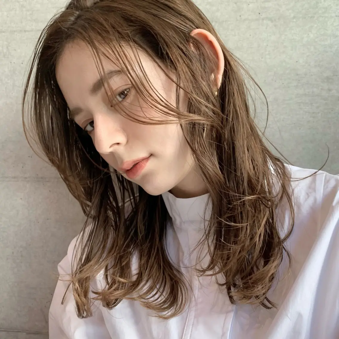 ミディアム レイヤーカット カット ヘアカラー オシャレ髪✔️ 店長オオキアキヒロのヘアスタイル