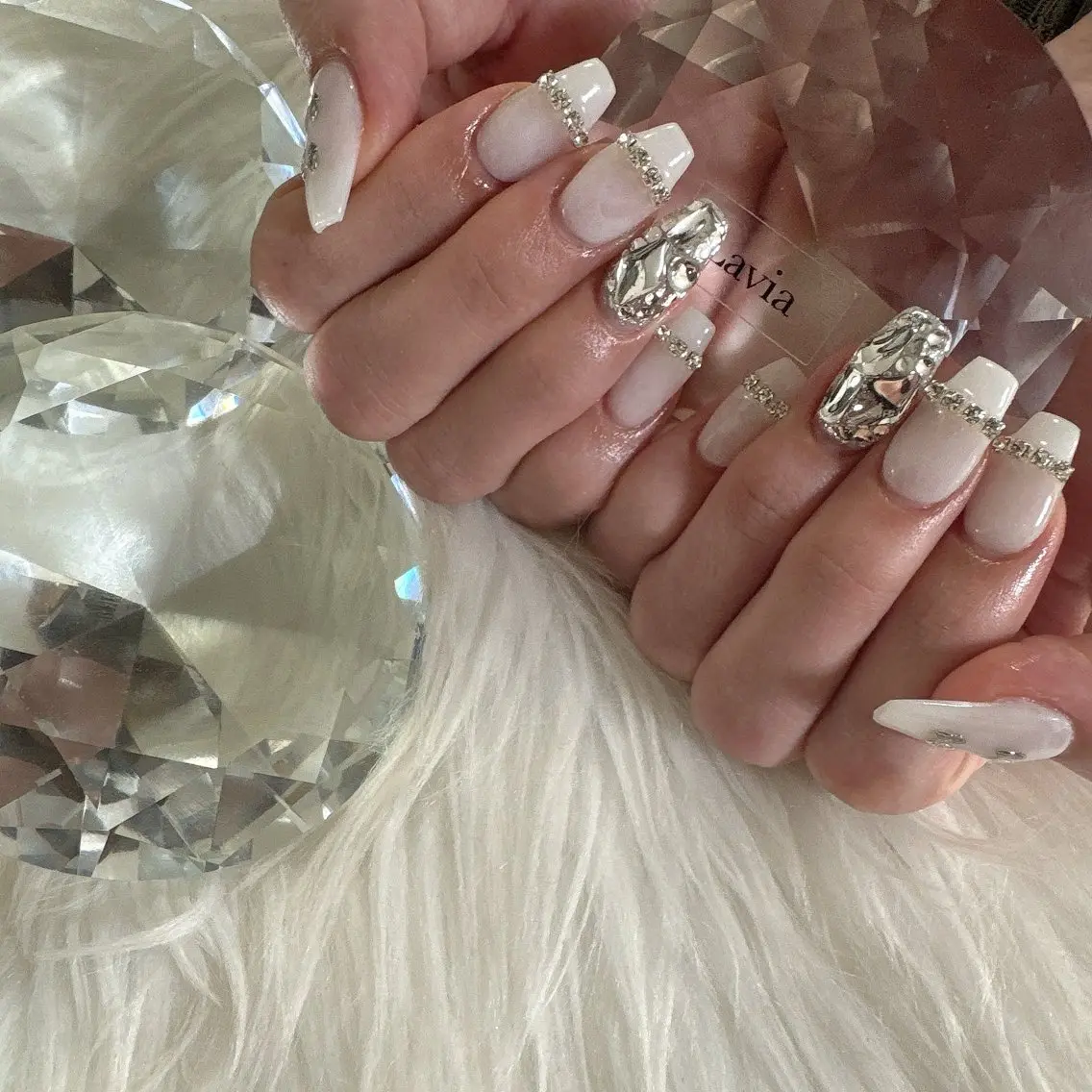 ネイル lavia🖤 ayumiのネイルデザイン