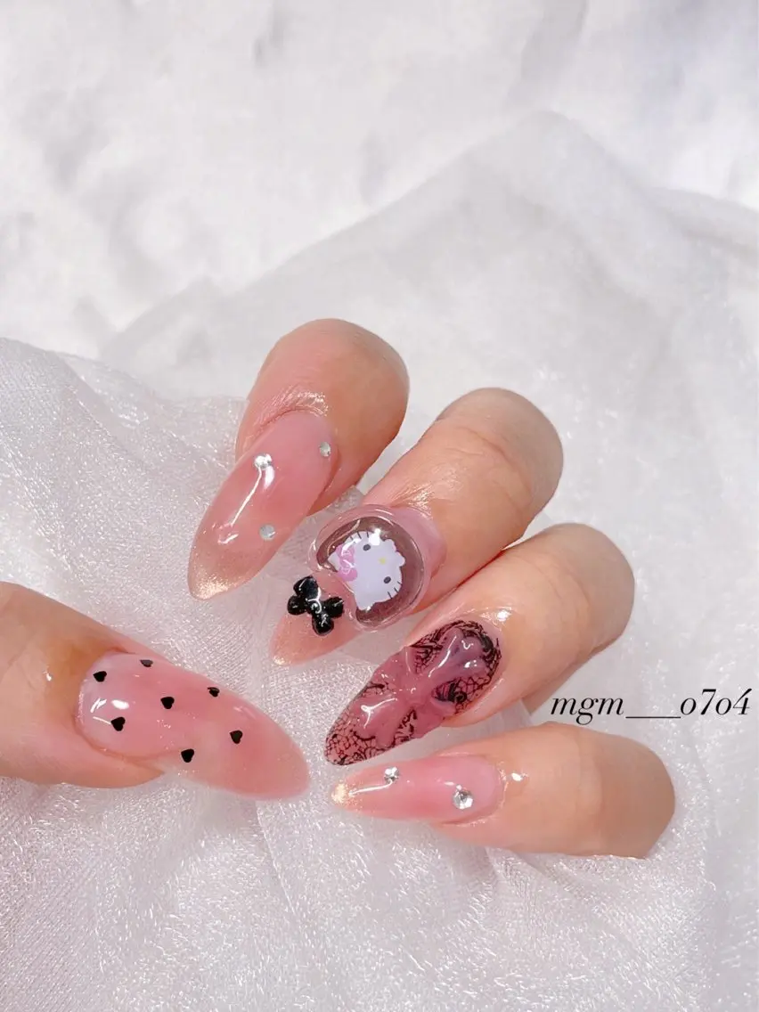 ハンドネイル ハンドケア MoON...❤︎ MeGuのネイルデザイン