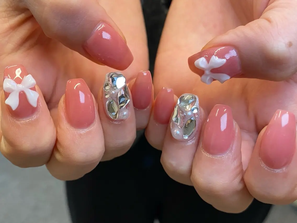 ネイル カジュアル チークネイル 成人式 ドット フレンチネイル ゆず- Nail Salonのネイルデザイン