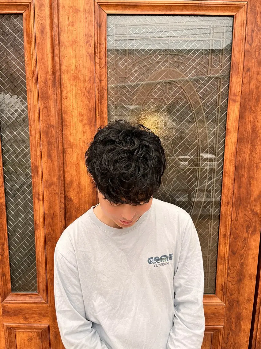 ショート パーマ メンズ カット パーマ トリートメント ヘアセット メンズカットパーマ /FIKAスズキのヘアスタイル