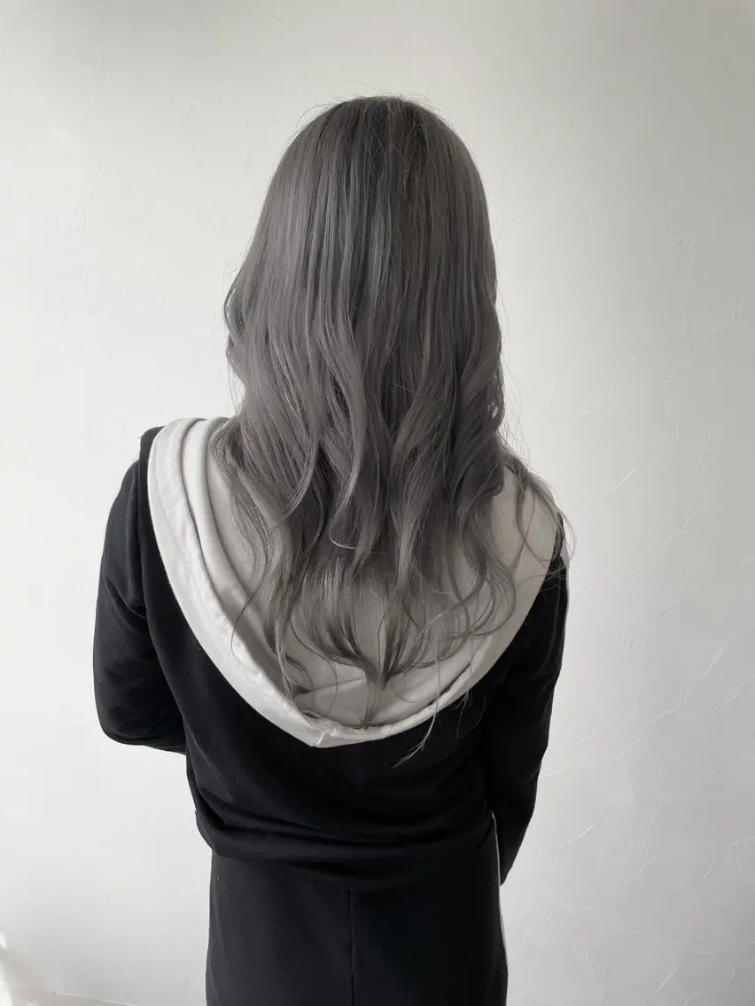 ロング カラー 弥祝 minoriのヘアスタイル