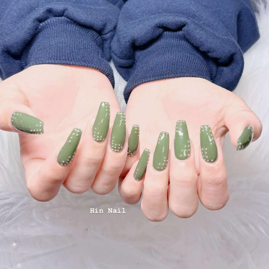 ネイル ボルドー チークネイル フレンチネイル グラデーション キラキラネイル ハンドネイル HIN NAILのネイルデザイン