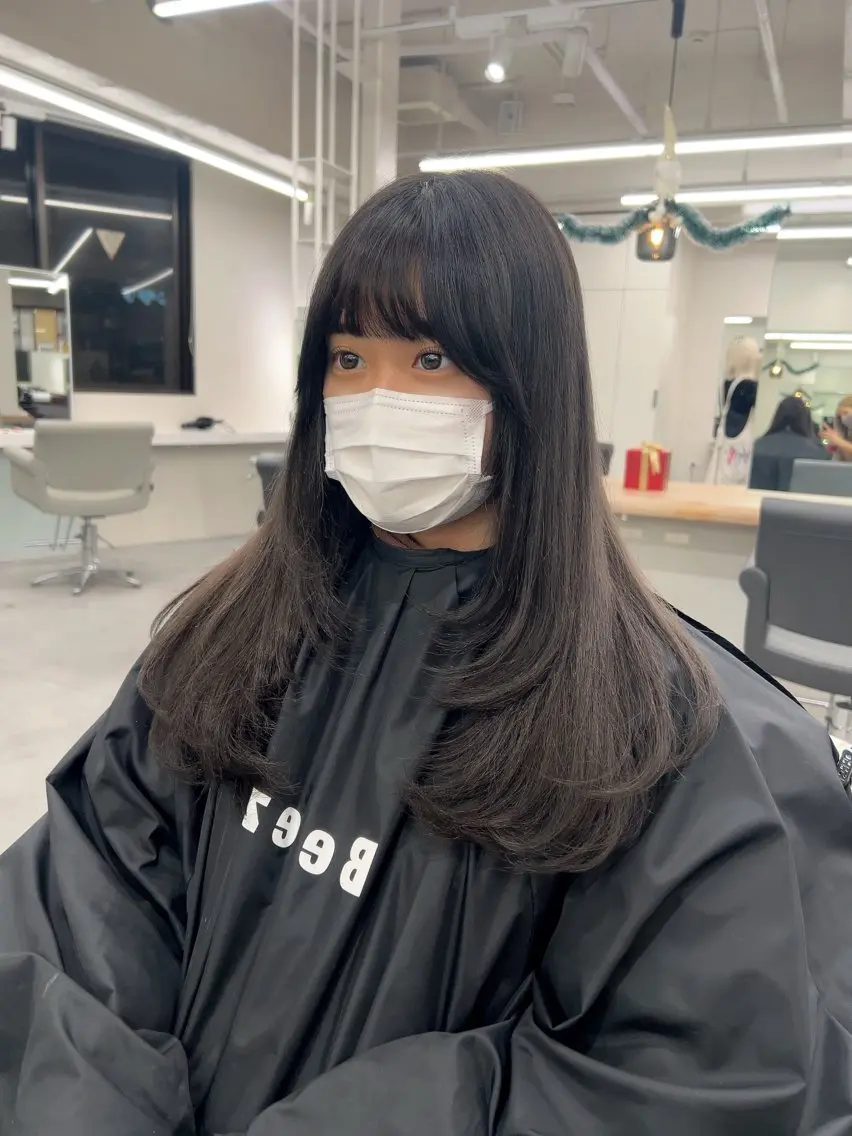 セミロング レイヤーカット カット ヘアカラー トリートメント ヘアセット ケアブリーチ/まつパ マツエク/sEnAのヘアスタイル