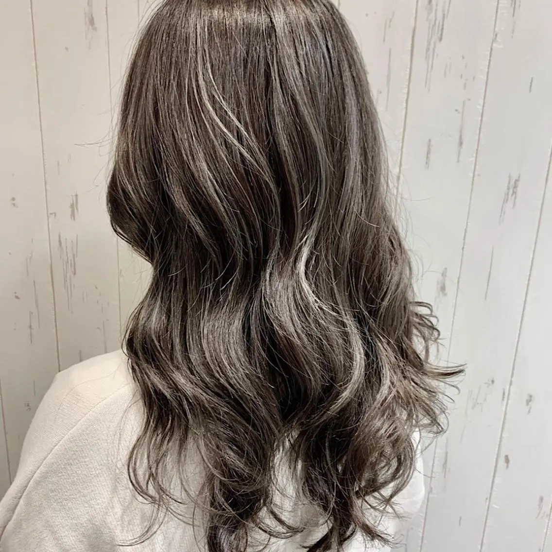 ロング 中西 未久のヘアスタイル