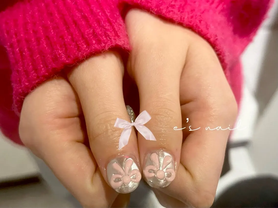 ネイル e’s nail Lumièreのネイルデザイン
