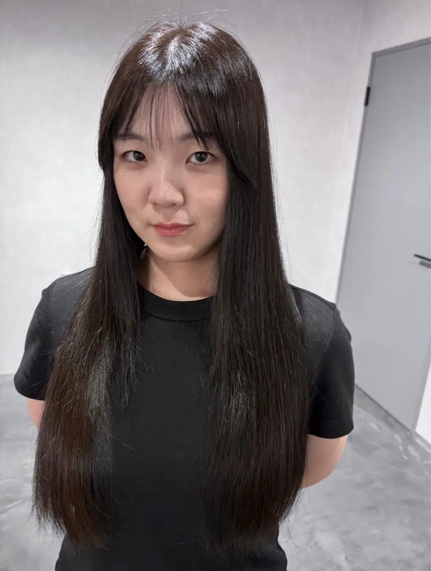 ロング 新井 英美のヘアスタイル