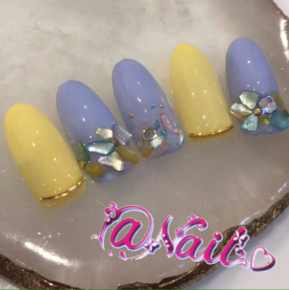 ネイル ネイルチップ 小尾 栞のネイルデザイン