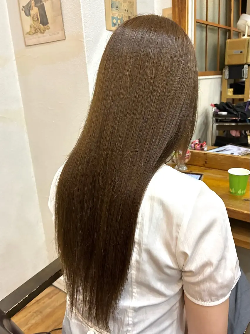 ロング カラー ベージュカラー 透明感カラー ヘアカラー カレン/カットモデル 0円【ロング限定】のヘアスタイル