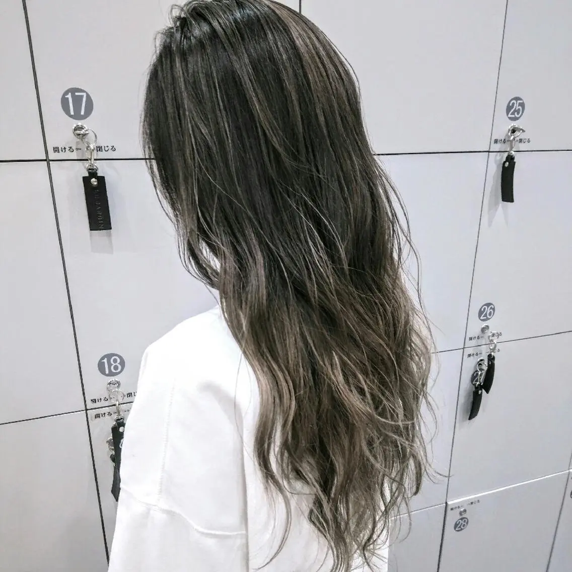 カラー ロング たき  あいみのヘアスタイル
