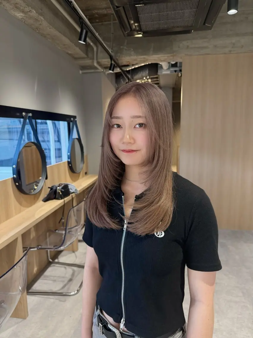 カラー ベージュカラー ブリーチ ミルクティーベージュ ヘアカラー 門田 涼太のヘアスタイル
