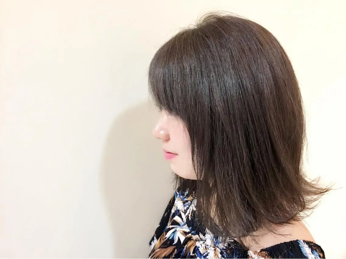 ミディアム カラー 外ハネヘア 永井 大希のヘアスタイル