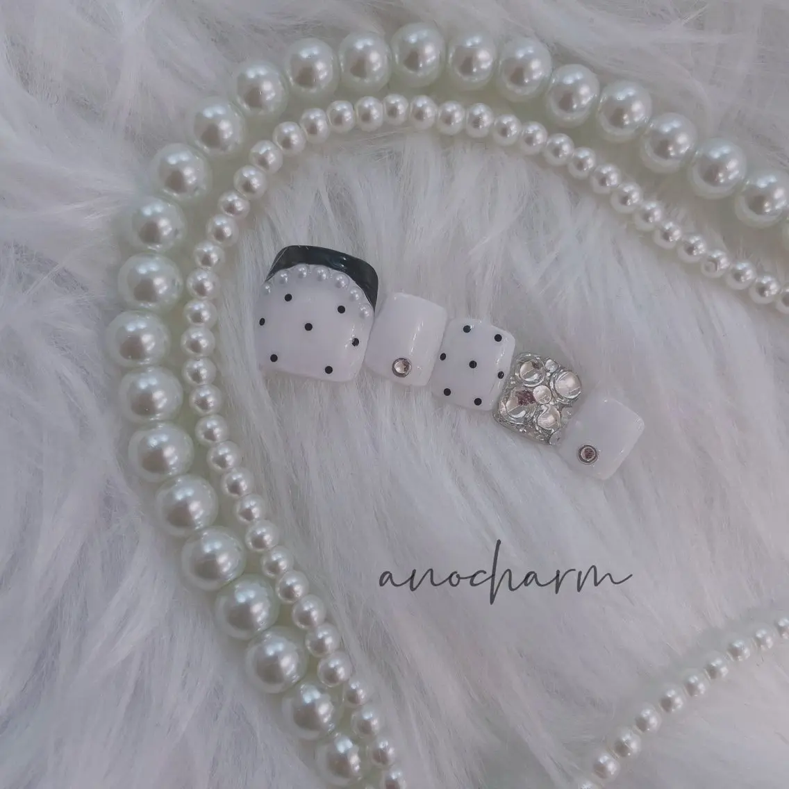 ネイル フットネイル anocharm _annaの眉毛・アイブロウイメージ