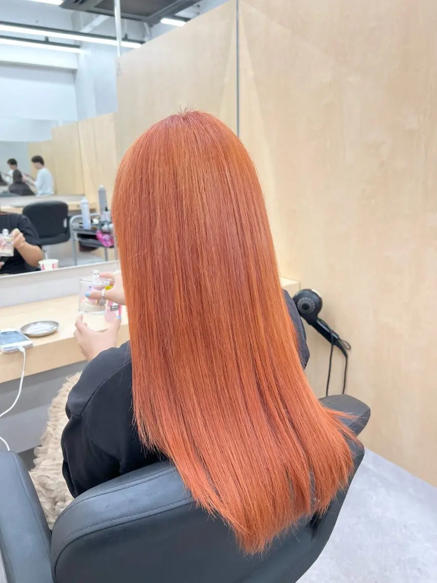 ミディアム カラー カット ヘアカラー トリートメント ヘアセット 🫧艶ダブルカラー ブリーチ🫧トモヤのヘアスタイル