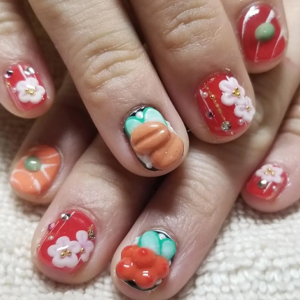 ネイル 赤色 冬ネイル クリスマス ハンドネイル よしだ ひろきのネイルデザイン