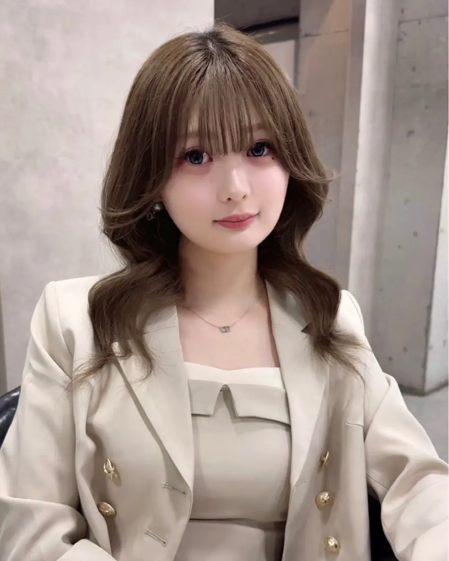ミディアム カット ヘアカラー ケアブリーチ🌺 透明感🪽とわのヘアスタイル