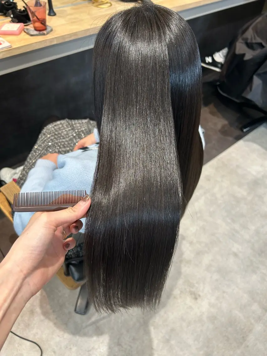 ロング パーマ 髪質改善 ストレートパーマ カット 縮毛矯正 トリートメント hub hair レイヤー/透明感のヘアスタイル