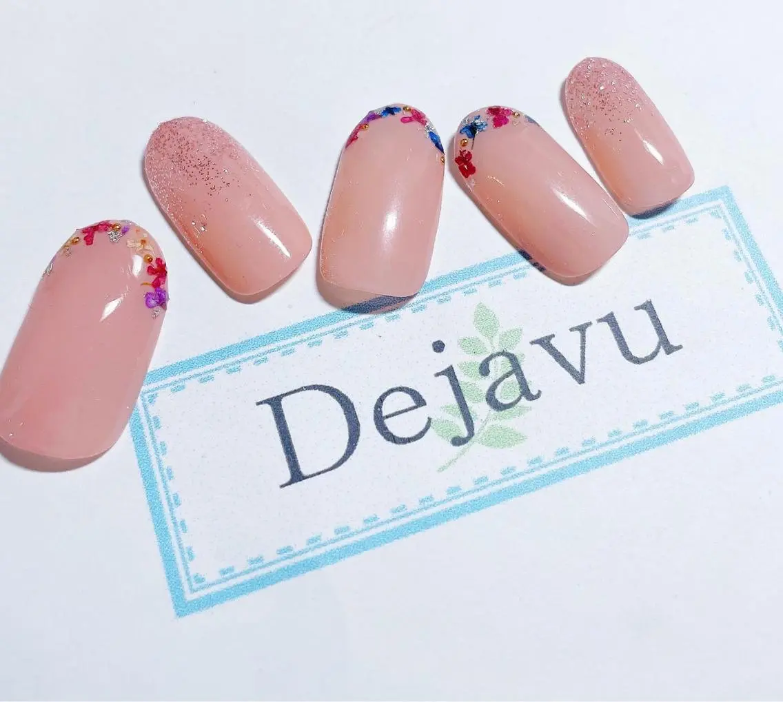 ネイル アートネイル フレンチネイル グラデーション ワンカラーネイル 夏ネイル ハンドネイル Nail salon Dejavu 🌿のネイルデザイン