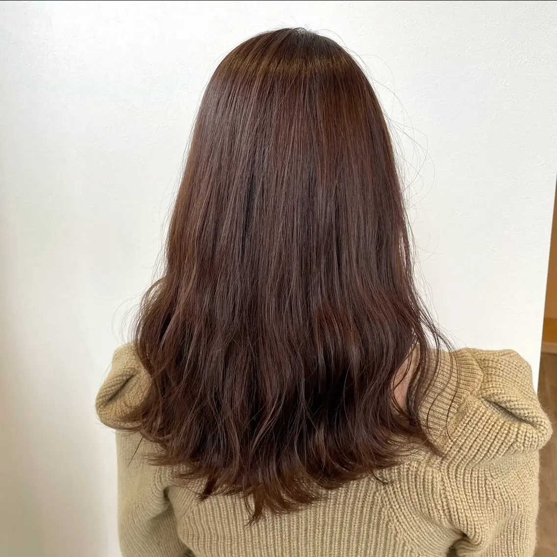 セミロング 石田 愛華のヘアスタイル