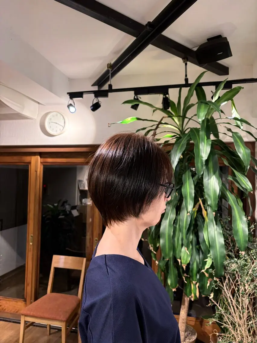 ショート カラー 顔まわりレイヤー レイヤーカット カット ヘアカラー ショートカット透明感 カラー/gima🌱のヘアスタイル