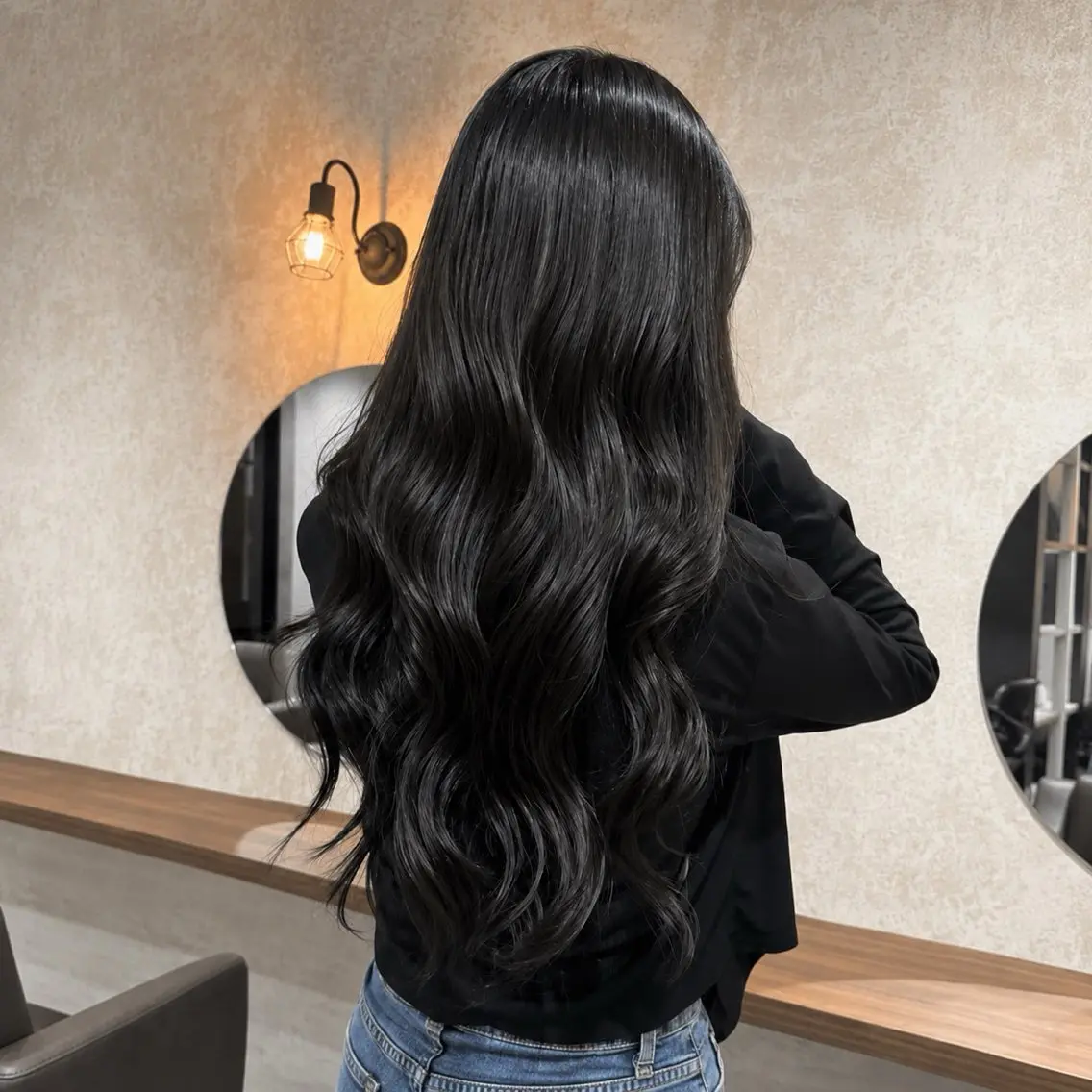ロング カラー 戸出 桜妃のヘアスタイル