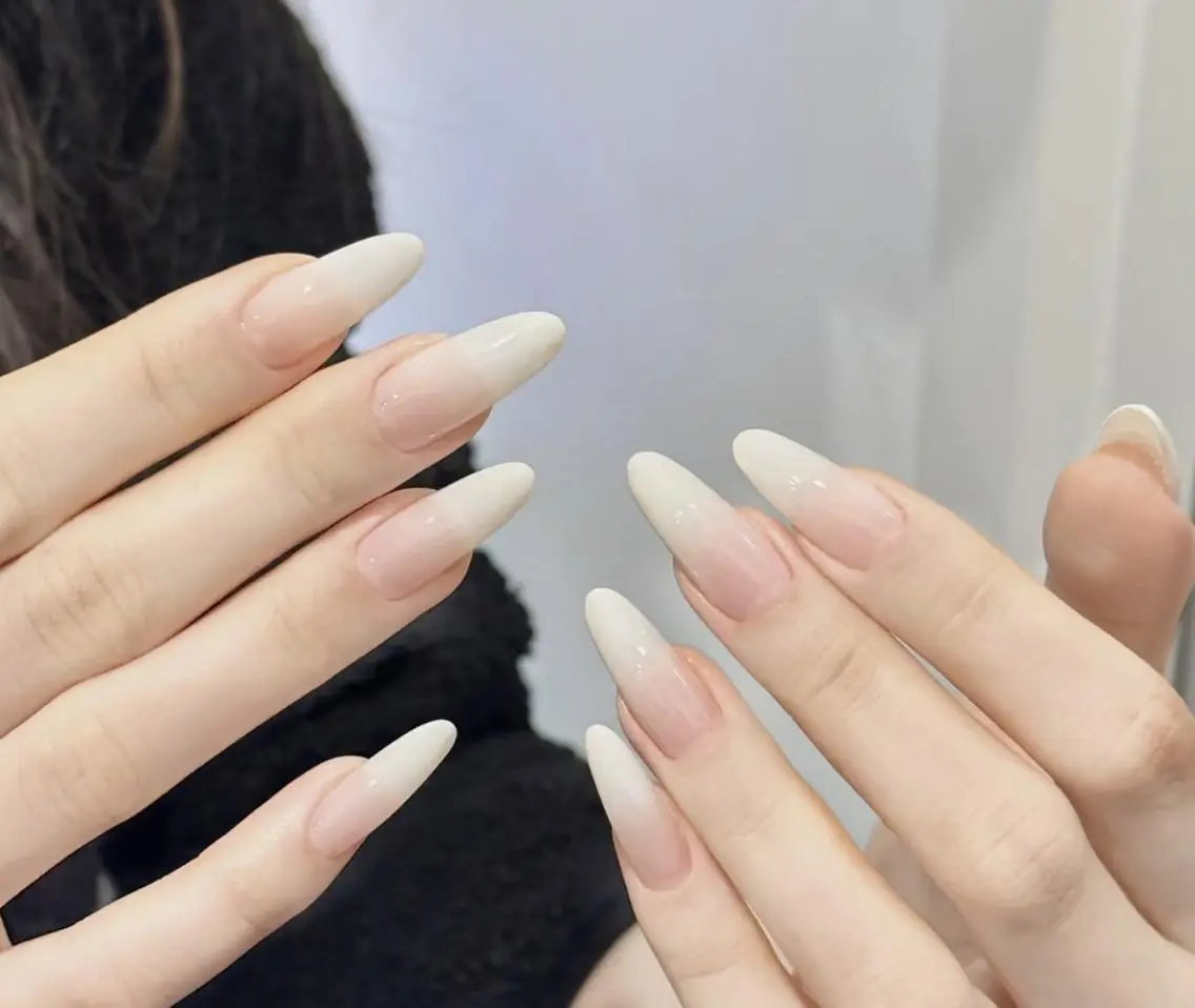 ネイル ハンドネイル エリ🫧 nail池袋東口のネイルデザイン