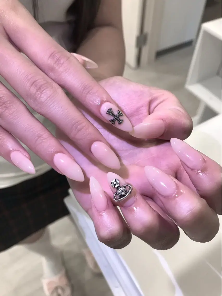 ネイル ワンカラーネイル 韓国ガーリーネイル 芽依奈のネイルデザイン