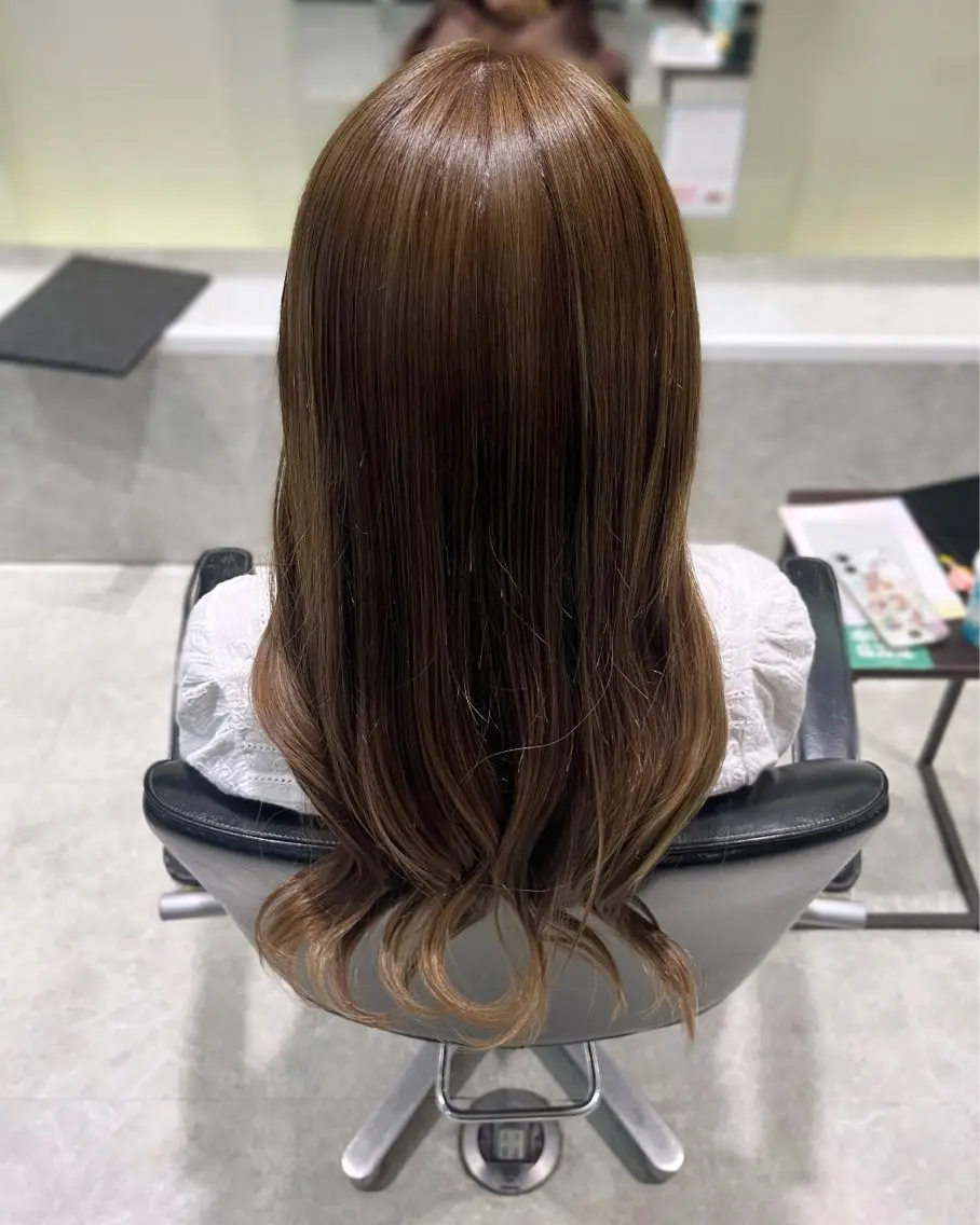 ロング カラー 中川 奈々実のヘアスタイル