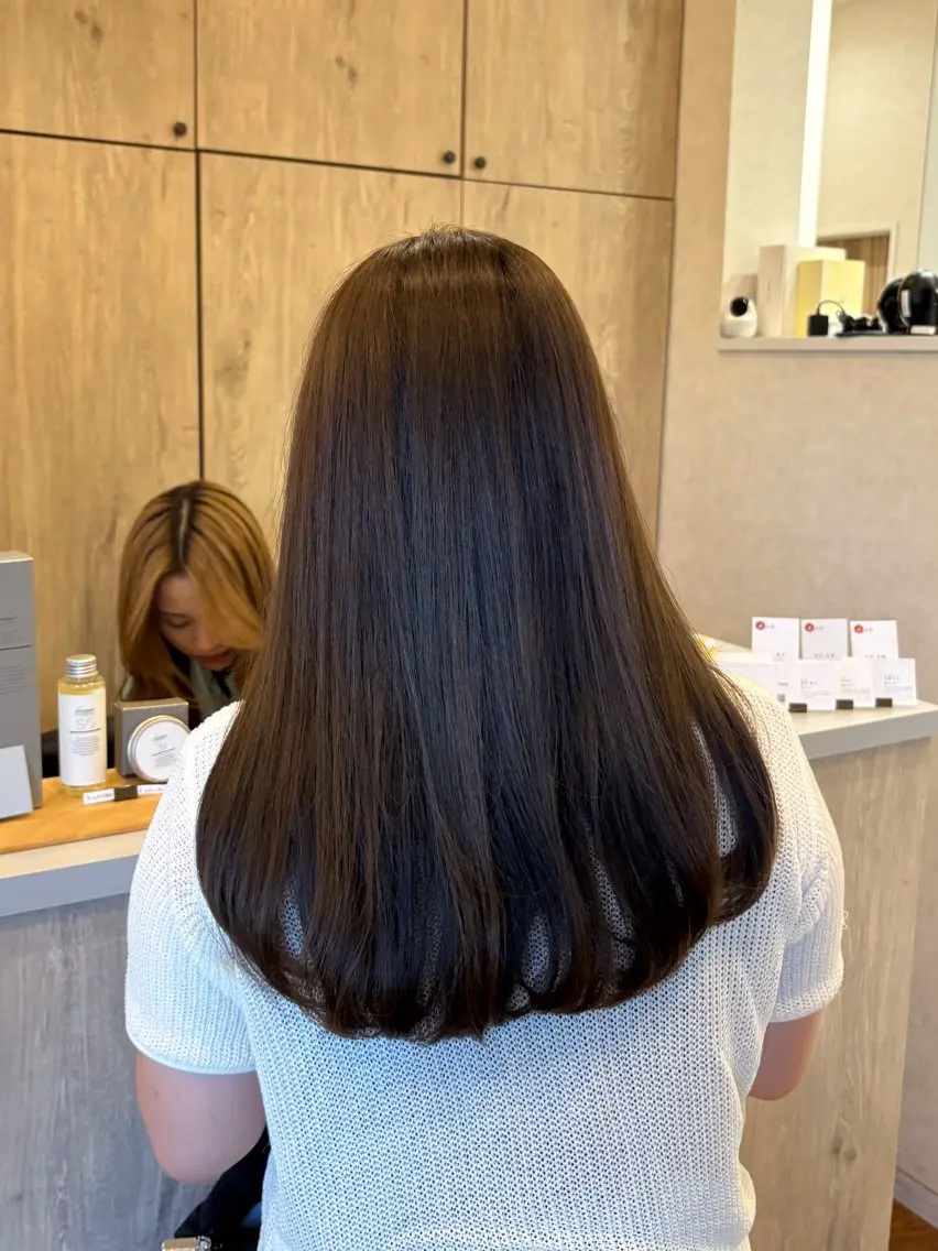セミロング カラー アッシュ ベージュカラー カット ヘアカラー トリートメント ナチュ盛れヘア🌿 moeのヘアスタイル