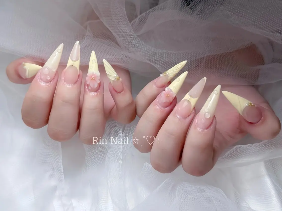 ネイル アートネイル チークネイル ジェルネイル ロングネイル マグネットネイル ハンドネイル Rin Nail 新大久保店のネイルデザイン