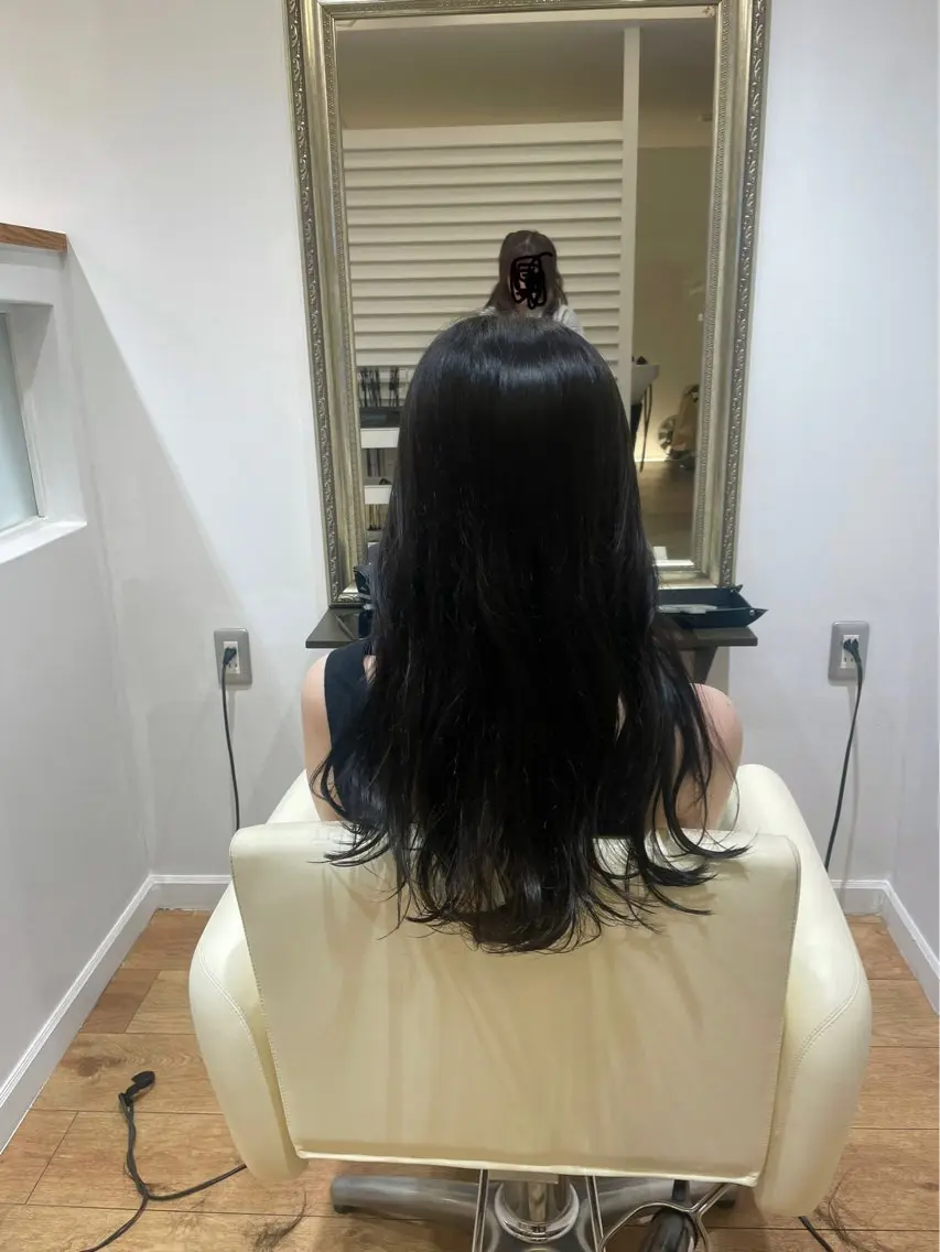 ロング 松浦 愛利花のヘアスタイル