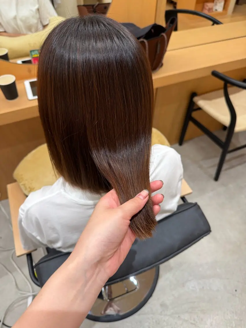 ミディアム hina 🛋️ブリーチカラーのヘアスタイル