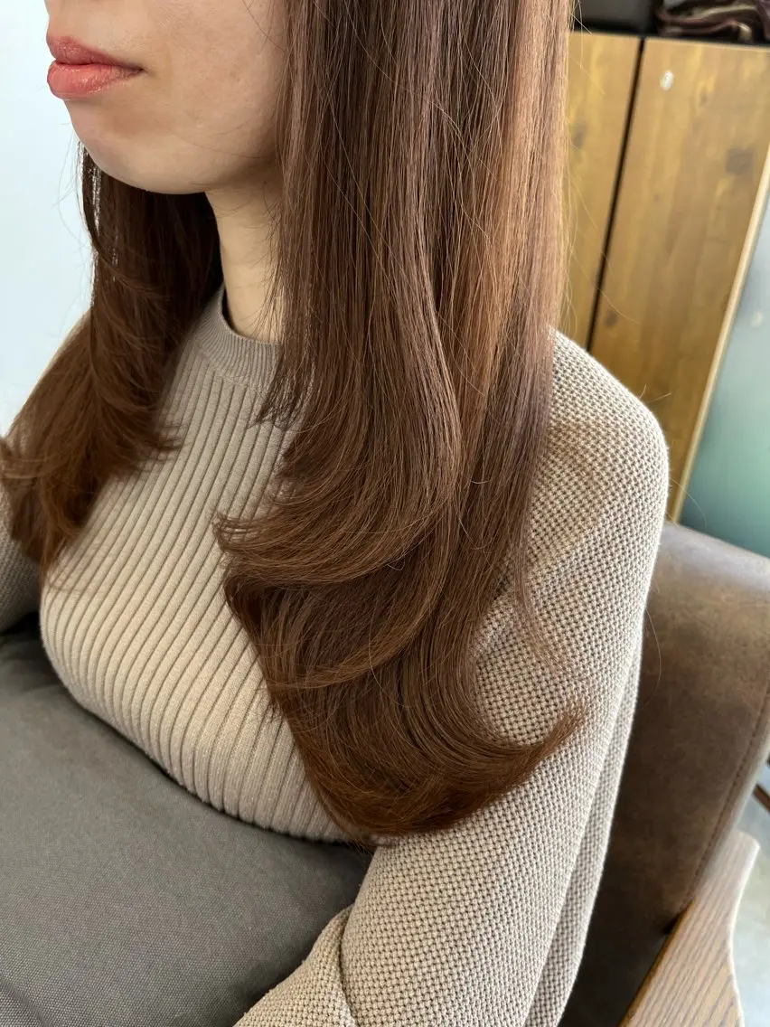 ロング レイヤーカット カット 暖色＊ベージュ ＊くらたあやかのヘアスタイル