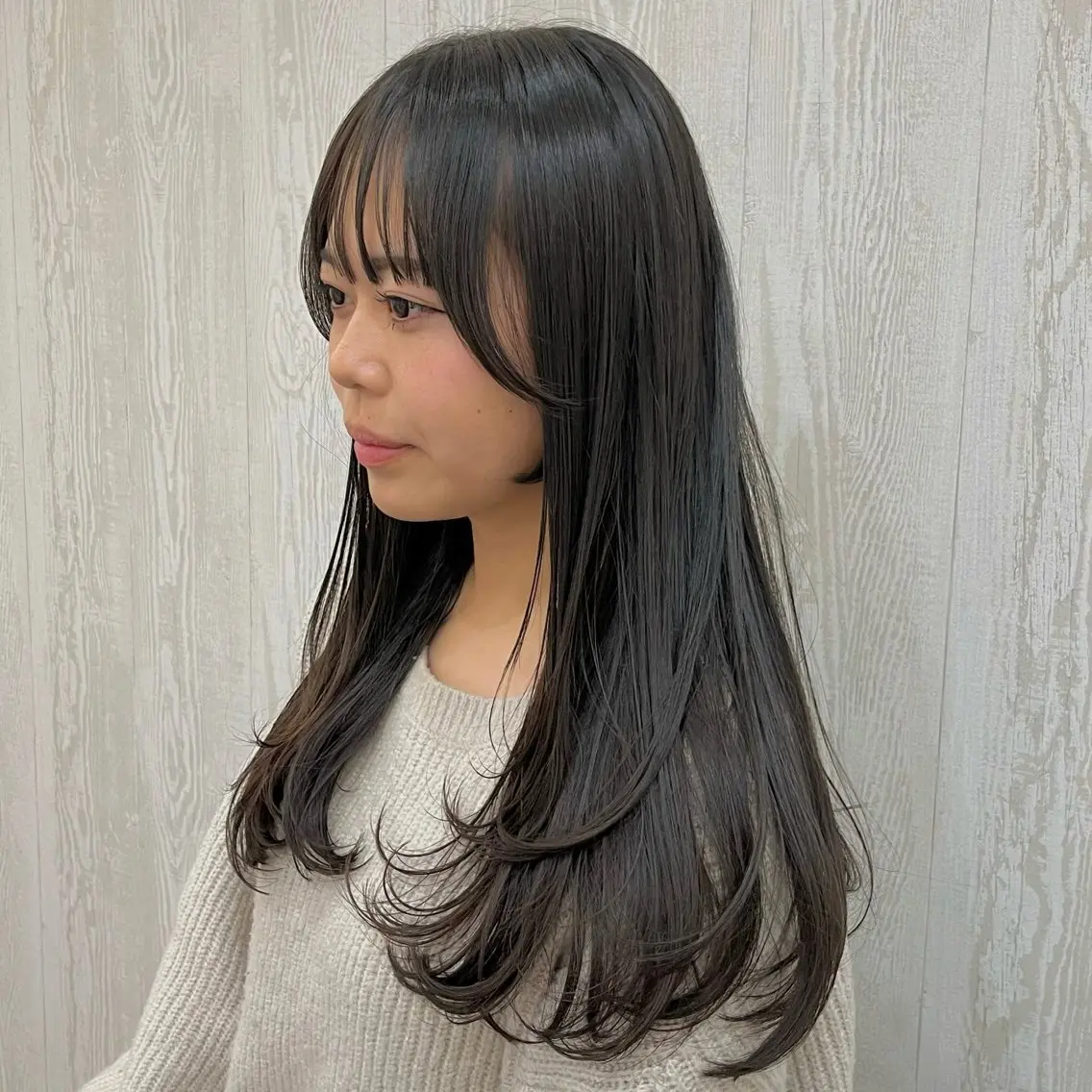 ロング SUZUKI ITSUKIのヘアスタイル