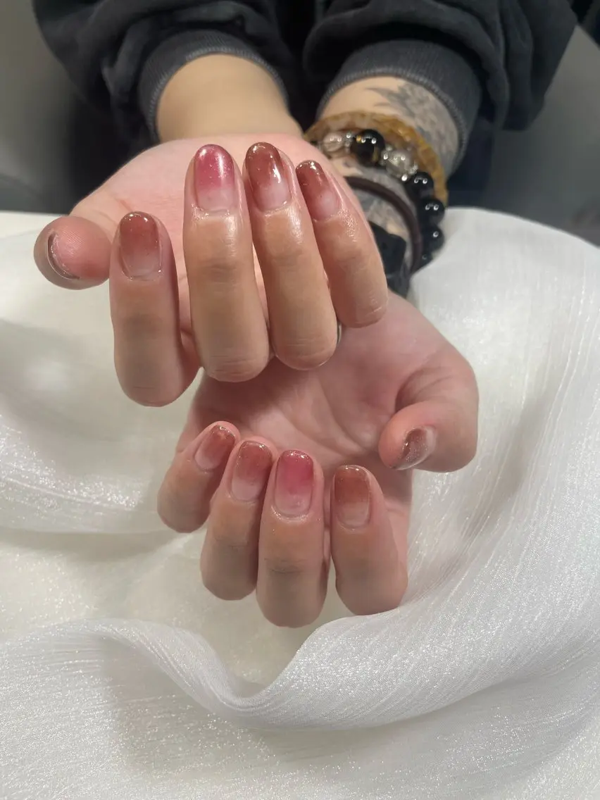 ネイル ラメ(グリッター) ラメグラデーション Knail COCOA🩵のネイルデザイン