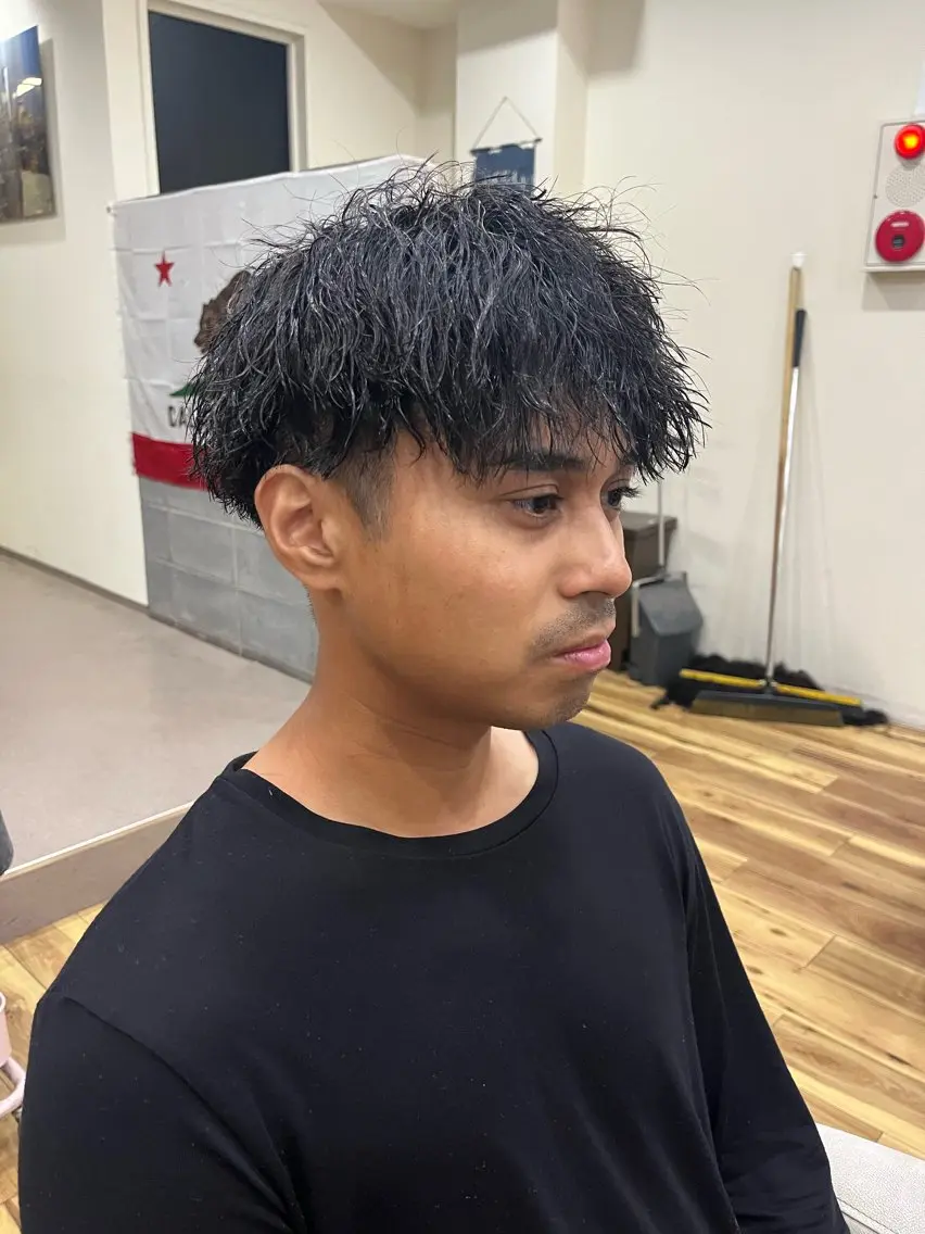 パーマ メンズ カット パーマ 関 紫雲(セキレンゲ)のヘアスタイル