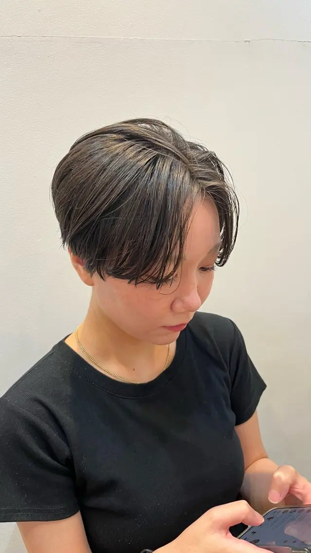 ショート 岡野 豪のヘアスタイル