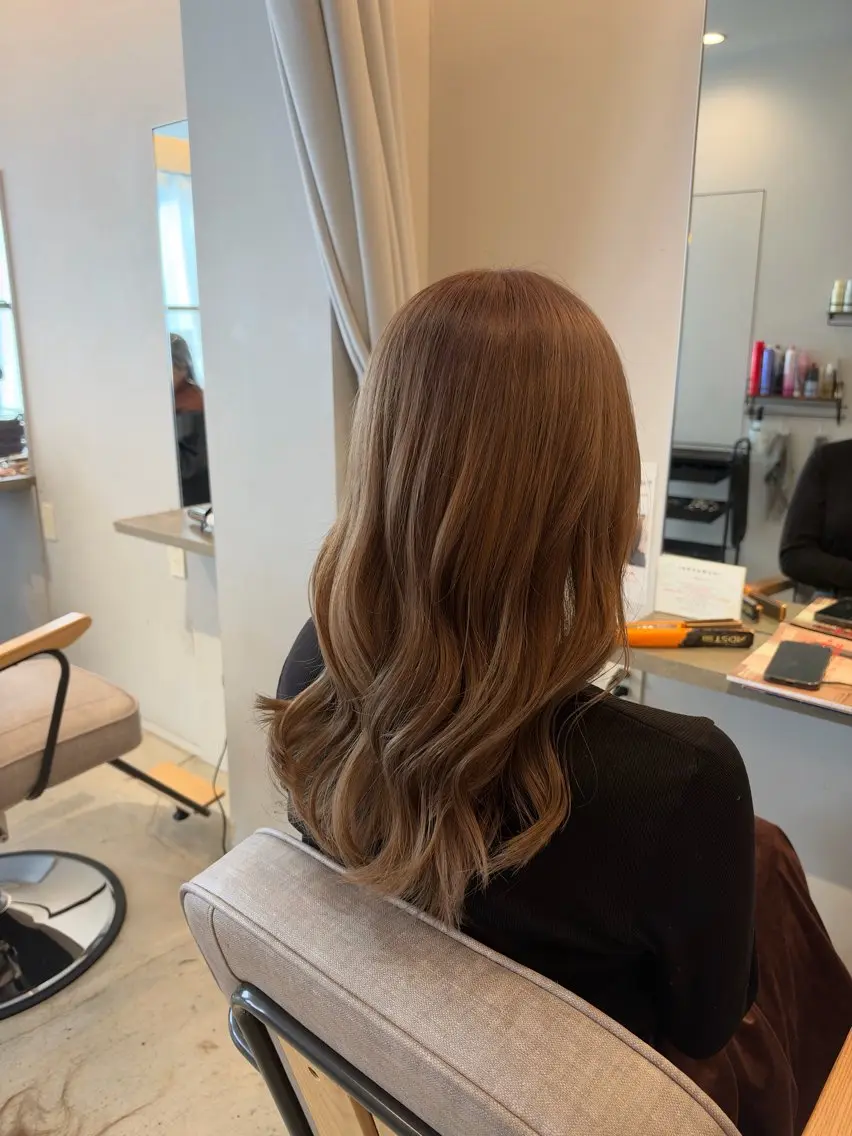 ロング 真鍋 月音のヘアスタイル