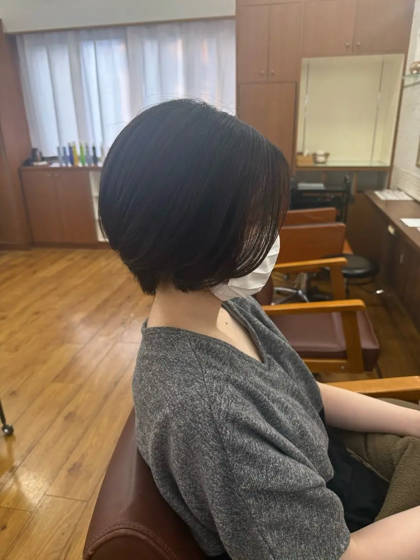 ショート ショートボブ ボブ ショートヘア トップヘアー中庄 えみぃのヘアスタイル
