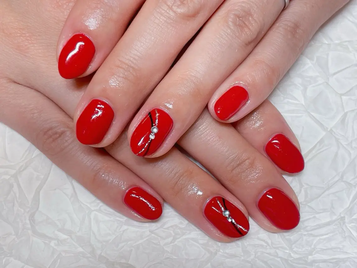 ネイル シンプルネイル ハンドネイル ハンドケア 💫ゆか_ Nailartistのネイルデザイン