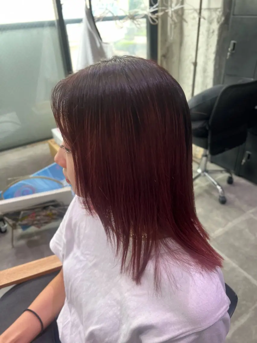 カラー ボルドーカラー ヘアカラー 赤木 俊太のヘアスタイル
