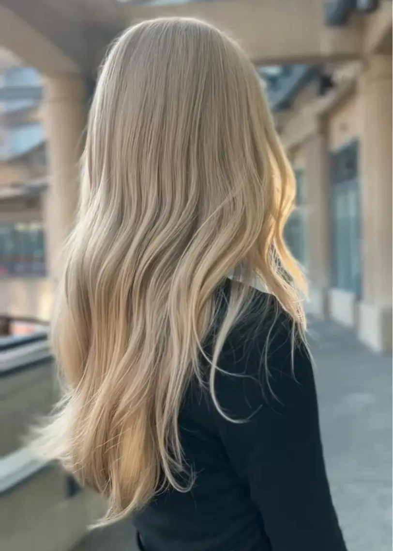 ロング Hayashi Maiのヘアスタイル
